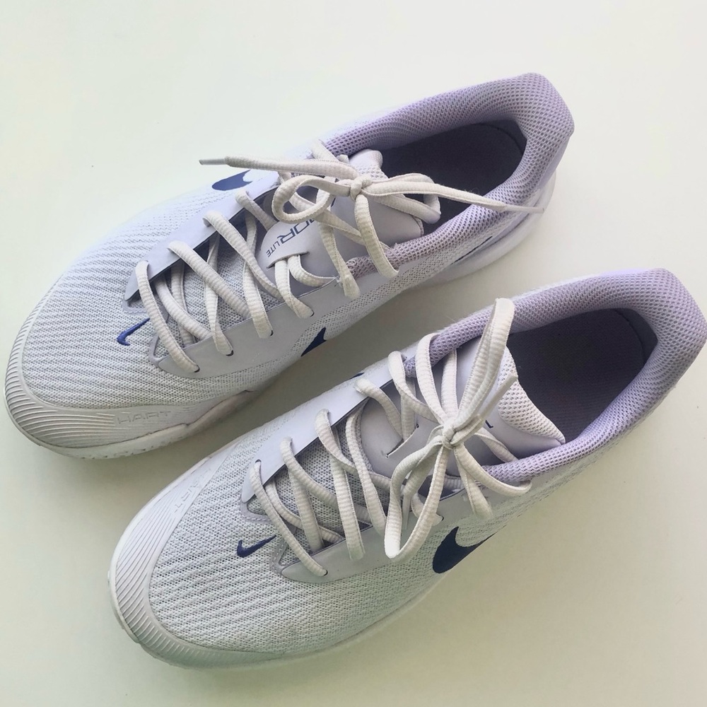 Nike Women's Vapor Lite 3 Hard Court Tennis Shoes in Amethyst